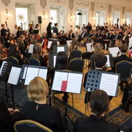powiększ zdjęcie: Fryderyk Chopin patronem Zespołu Szkół Muzycznych