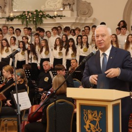 powiększ zdjęcie: Fryderyk Chopin patronem Zespołu Szkół Muzycznych