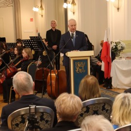powiększ zdjęcie: Fryderyk Chopin patronem Zespołu Szkół Muzycznych