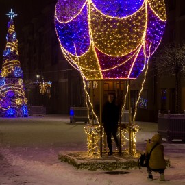 Legnica rozświetlona nowymi, świątecznymi iluminacjami