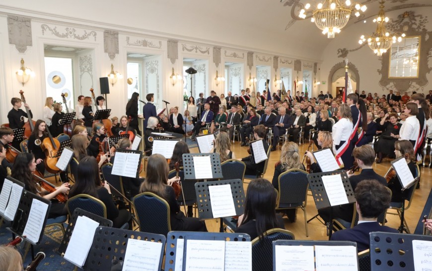 Muzyka Chopina w Sali Królewskiej Akademii Rycerskiej w Legnicy
