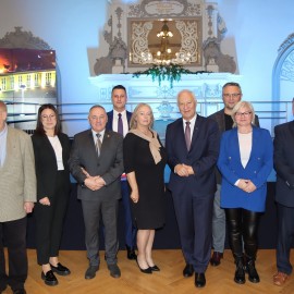powiększ zdjęcie: Jubileusz 70-lecia Szkolnego Związku Sportowego i 25-lecia Legnickiego Szkolnego ...