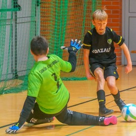 powiększ zdjęcie: Miedź Legnica zwyciężyła w Międzynarodowym Turniej Piłki Nożnej w Legnicy