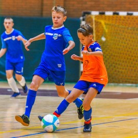 powiększ zdjęcie: Miedź Legnica zwyciężyła w Międzynarodowym Turniej Piłki Nożnej w Legnicy