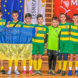 powiększ zdjęcie: Miedź Legnica zwyciężyła w Międzynarodowym Turniej Piłki Nożnej w Legnicy