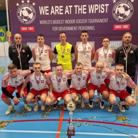 Legniccy strażacy wicemistrzami świata służb mundurowych w Futsalu