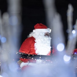 powiększ zdjęcie: Świąteczne iluminacje rozświetliły Legnicę