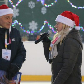 powiększ zdjęcie: Lodowisko w Legnicy otwarte