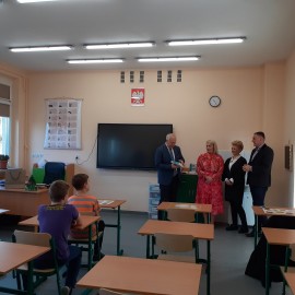 powiększ zdjęcie: Ekopracownia w Szkole Podstawowej nr 16 otwarta
