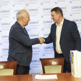 powiększ zdjęcie: Walka z rakiem skóry w Legnicy. Podsumowanie akcji