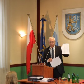 powiększ zdjęcie: Legnica ma budżet na 2024 rok