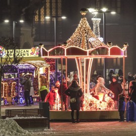 powiększ zdjęcie: Legnica walczy o tytuł Świetlnej Stolicy Polski