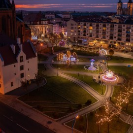 powiększ zdjęcie: Legnica walczy o tytuł Świetlnej Stolicy Polski