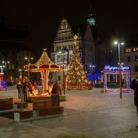 powiększ zdjęcie: Legnica walczy o tytuł Świetlnej Stolicy Polski