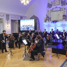 powiększ zdjęcie: Najpiękniejsza legnicka sala ma 120 lat