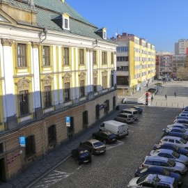 powiększ zdjęcie: Najpiękniejsza legnicka sala ma 120 lat