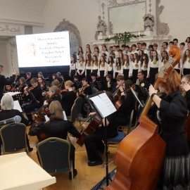 powiększ zdjęcie: Najpiękniejsza legnicka sala ma 120 lat