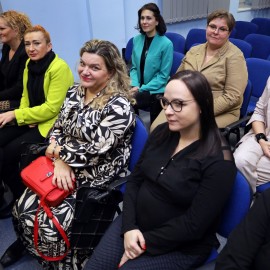 powiększ zdjęcie: Wyjątkowe studia dla dobra dzieci i rodzin w Witelonce