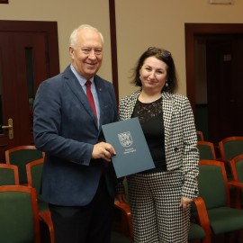 powiększ zdjęcie: Prezydent powołał członków Zespołu Interdyscyplinarnego ds. Przeciwdziała ...