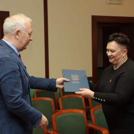 powiększ zdjęcie: Prezydent powołał członków Zespołu Interdyscyplinarnego ds. Przeciwdziała ...