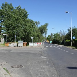 powiększ zdjęcie: Na ulicy Działkowej powstanie nowy chodnik. Będzie bezpieczniej i wygodniej