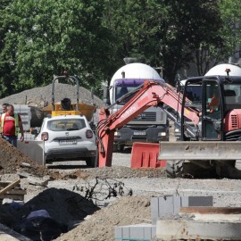 powiększ zdjęcie: Rada budowy na zbiorczej drodze południowej w Legnicy