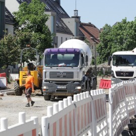 powiększ zdjęcie: Rada budowy na zbiorczej drodze południowej w Legnicy
