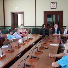 powiększ zdjęcie: Zastępca prezydenta Legnicy spotkała się z Miejską Radą Seniorów