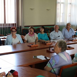 powiększ zdjęcie: Zastępca prezydenta Legnicy spotkała się z Miejską Radą Seniorów