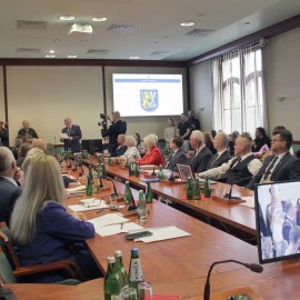 W piątek odbędzie się sesja nadzwyczajna rady miejskiej. Poznaj porządek obrad