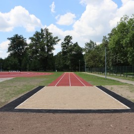 powiększ zdjęcie: Modernizacja kompleksu sportowego w parku dobiega końca