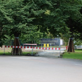 powiększ zdjęcie: Zobacz jak przebiega rewitalizacja parkowych alejek