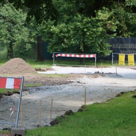 powiększ zdjęcie: Zobacz jak przebiega rewitalizacja parkowych alejek