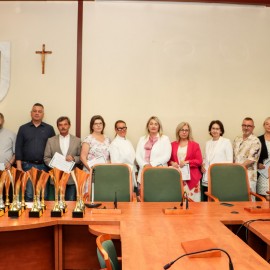 powiększ zdjęcie: Podsumowanie szkolnego roku sportowego. Zobacz kto zwyciężył