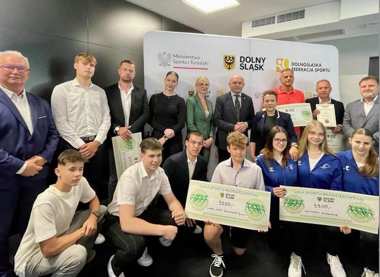 Świetny wynik UKS Dziewiątka w ogólnopolskiej rywalizacji. Gratulujemy