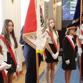 W piątek blisko 14 tys. uczniów legnickich szkół rozpocznie wakacje