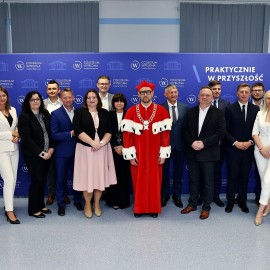 Collegium Witelona świętuje sukces absolwentów studiów EMBA
