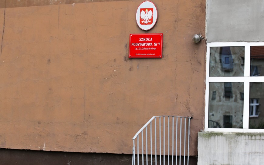 Rozstrzygnięcie przetargu na remont sufitów w SP nr 7