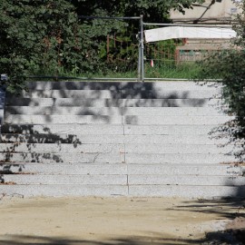 powiększ zdjęcie: Postęp prac przy przebudowie alejek parkowych w parku Miejskim
