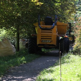 powiększ zdjęcie: Postęp prac przy przebudowie alejek parkowych w parku Miejskim