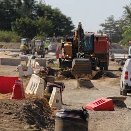 powiększ zdjęcie: Zbiorcza Doroga Południowa - Rozwiązano problem z siecią gazową na ul. Karlińskiego