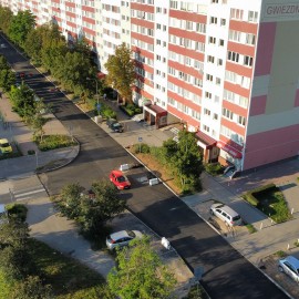 Ulica Gwiezdna - utrudnienia w poruszaniu się po jezdni