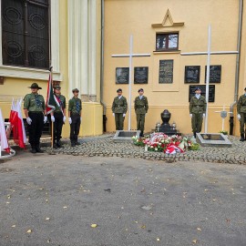powiększ zdjęcie: Uczcili pamięć ofiar II Wojny Światowej
