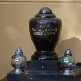 powiększ zdjęcie: Uczcili pamięć ofiar II Wojny Światowej