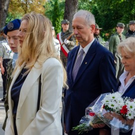 powiększ zdjęcie: Uczcili pamięć ofiar II Wojny Światowej