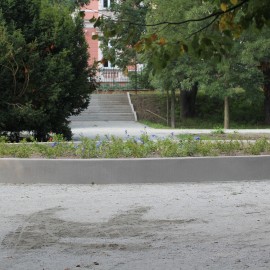 powiększ zdjęcie: Zakończyła się przebudowa alejek parkowych przy Centrum Witelona