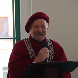 powiększ zdjęcie: W Cechu Rzemiosł Różnych w Legnicy pasowano nowych czeladników