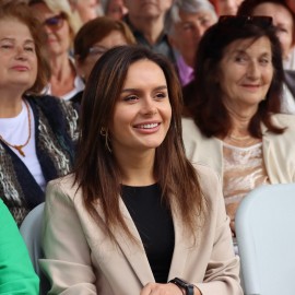 powiększ zdjęcie: Uroczyste rozpoczęcie roku szkolnego dla seniorów