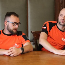 powiększ zdjęcie: Wicemistrzowie Polski w Ratownictwie Medycznym z wizytą w Ratuszu