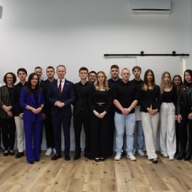 powiększ zdjęcie: Wybrano radnych VIII Kadencji Młodzieżowej Rady Miejskiej Legnicy